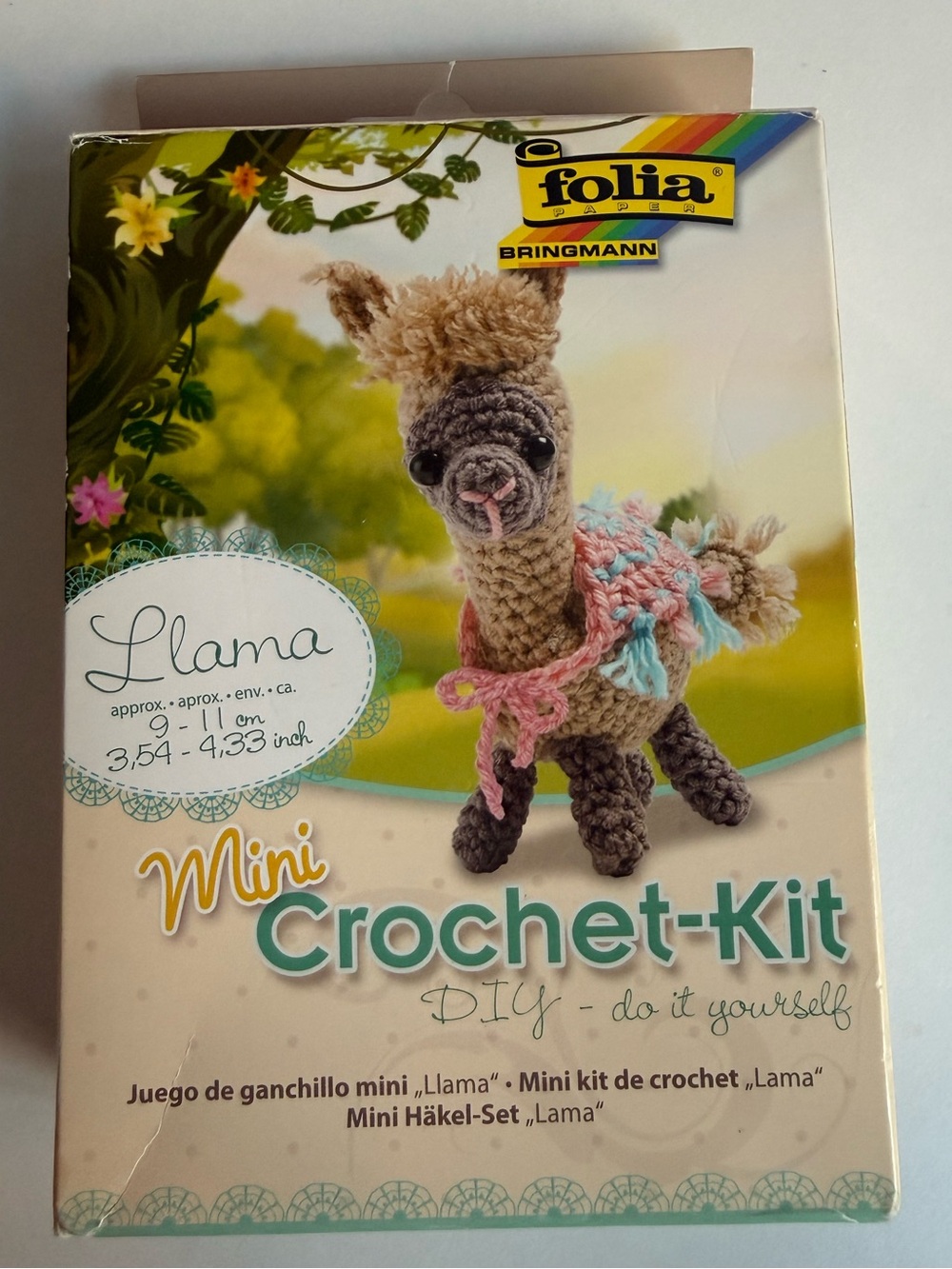 Folia Mini Crochet Kit - Llama (Beige, Brown, Pink, Blue)